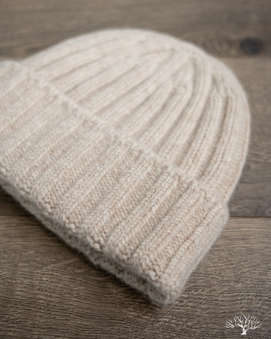Câbleami - Cashmere 2x2 Rib Watch Cap - Light Beige – Withered Fig