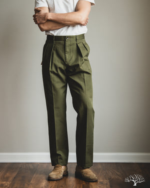 Barnstormer - 1955UC 2 Pleated Chino Trousers - Olive – Withered Fig
