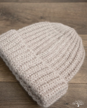 Cableami Mohair Tube-Yarn Watch Cap - Light Beige
