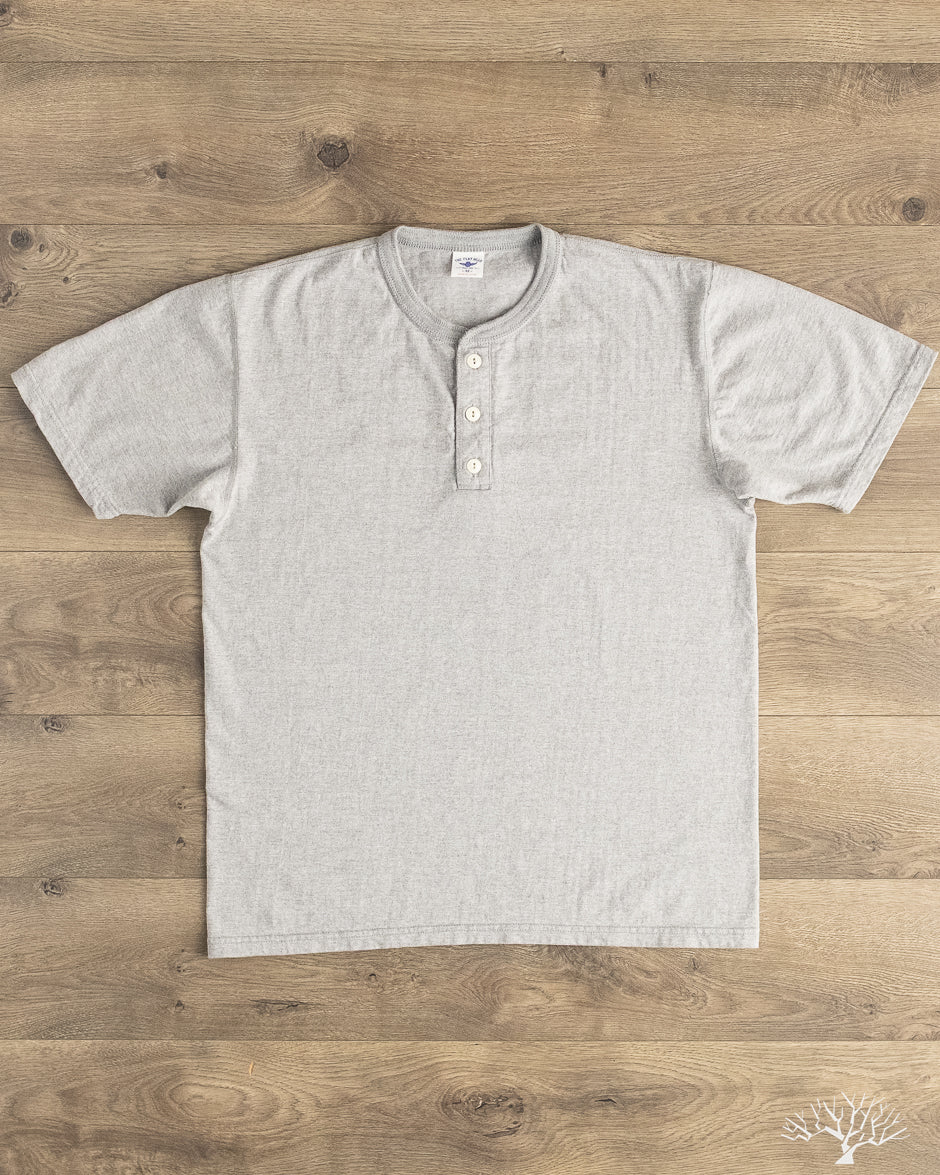 The Flat Head - FN-TSH-003 - Short-Sleeve Henley T-Shirt - Gray