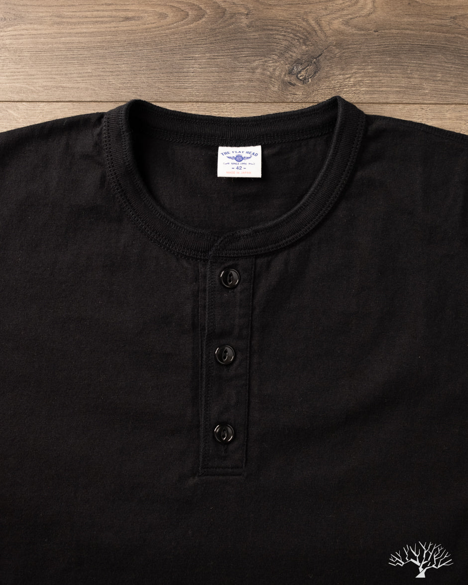 Flat Head FN-TSHL-004 - Long-Sleeve Henley T-Shirt - Black