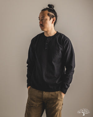 The Flat Head - FN-TSHL-004 - Long-Sleeve Henley T-Shirt - Black