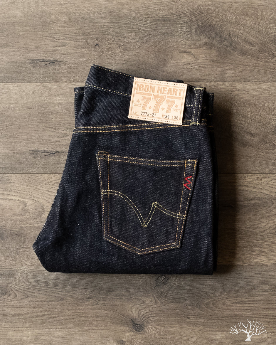 アイアンハート 777-SST 21oz スーパースリムストレート W31 Iron Heart - IH-777S-21 - 21oz Indigo Selvedge Slim Tapered Denim