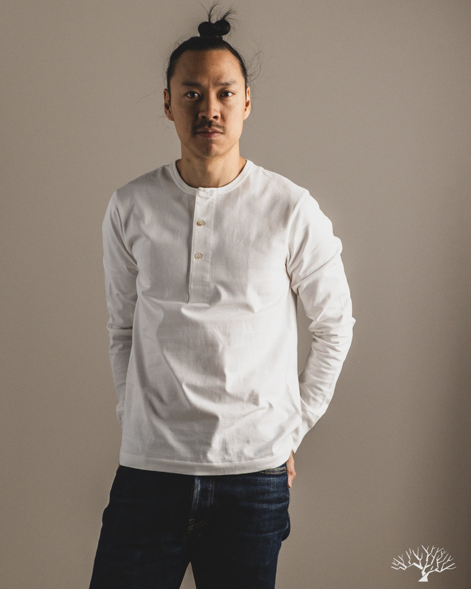 Merz b. Schwanen 2M06 Vintage Machine Refined Long Sleeve Henley - White
