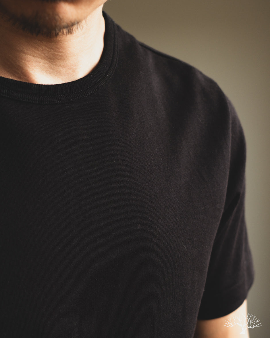 Merz b. Schwanen 2M15C Sturdy Jersey Cropped T-Shirt - Black