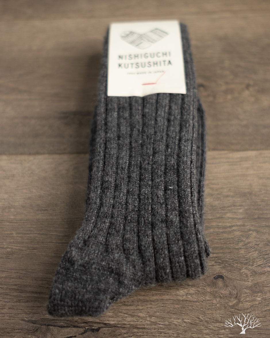 Nishiguchi Kutsushita Cashmere Ribbed Socks - Charcoal