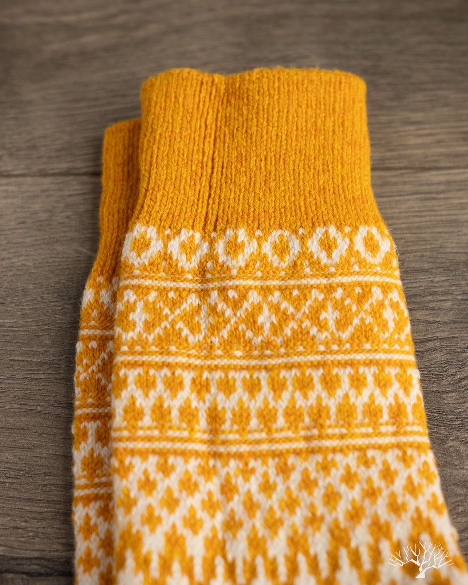Nishiguchi Kutsushita Wool Jacquard Socks - Lantern Orange