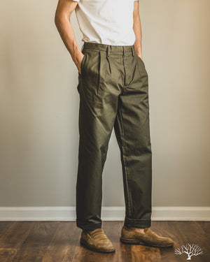 Seuvas - Chino 2-Tuck Trousers - Olive – Withered Fig