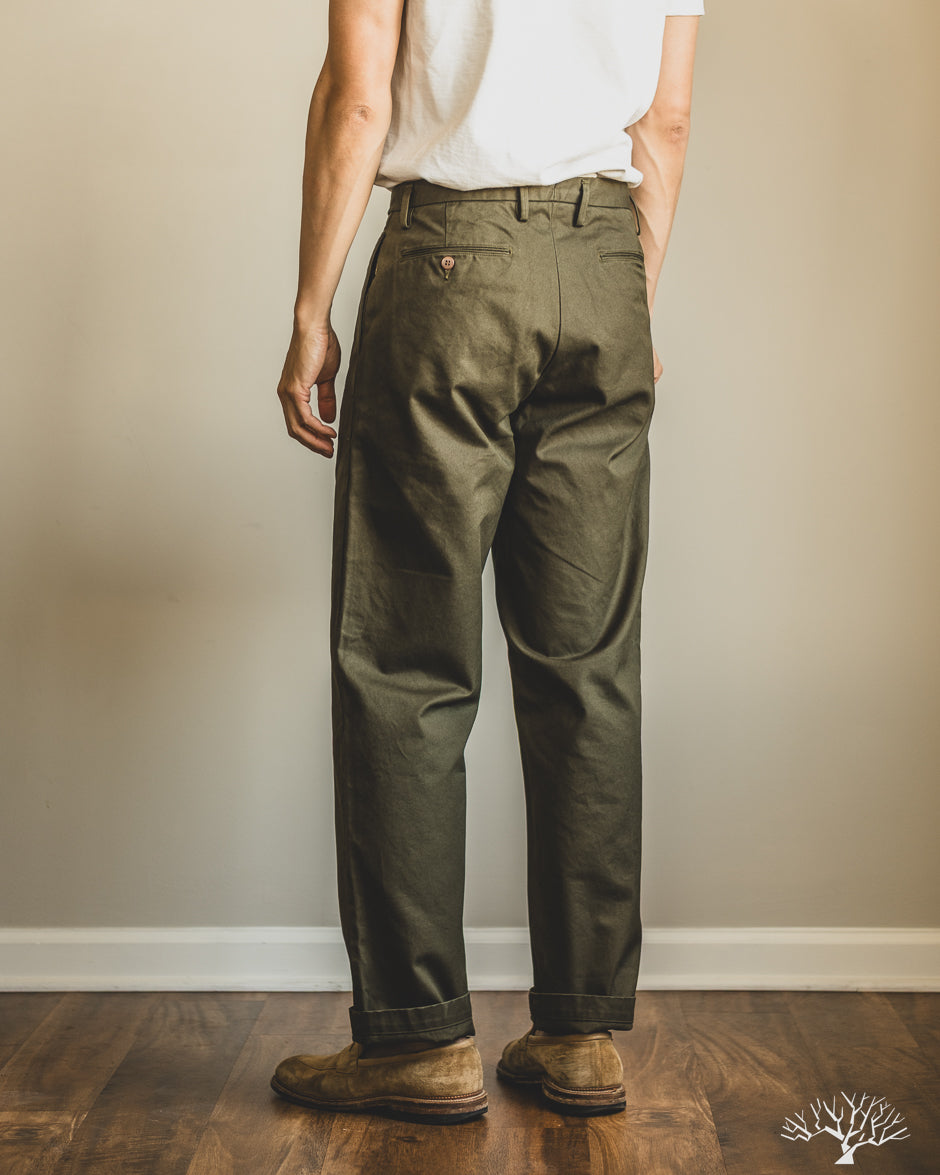 Seuvas - Chino 2-Tuck Trousers - Olive – Withered Fig