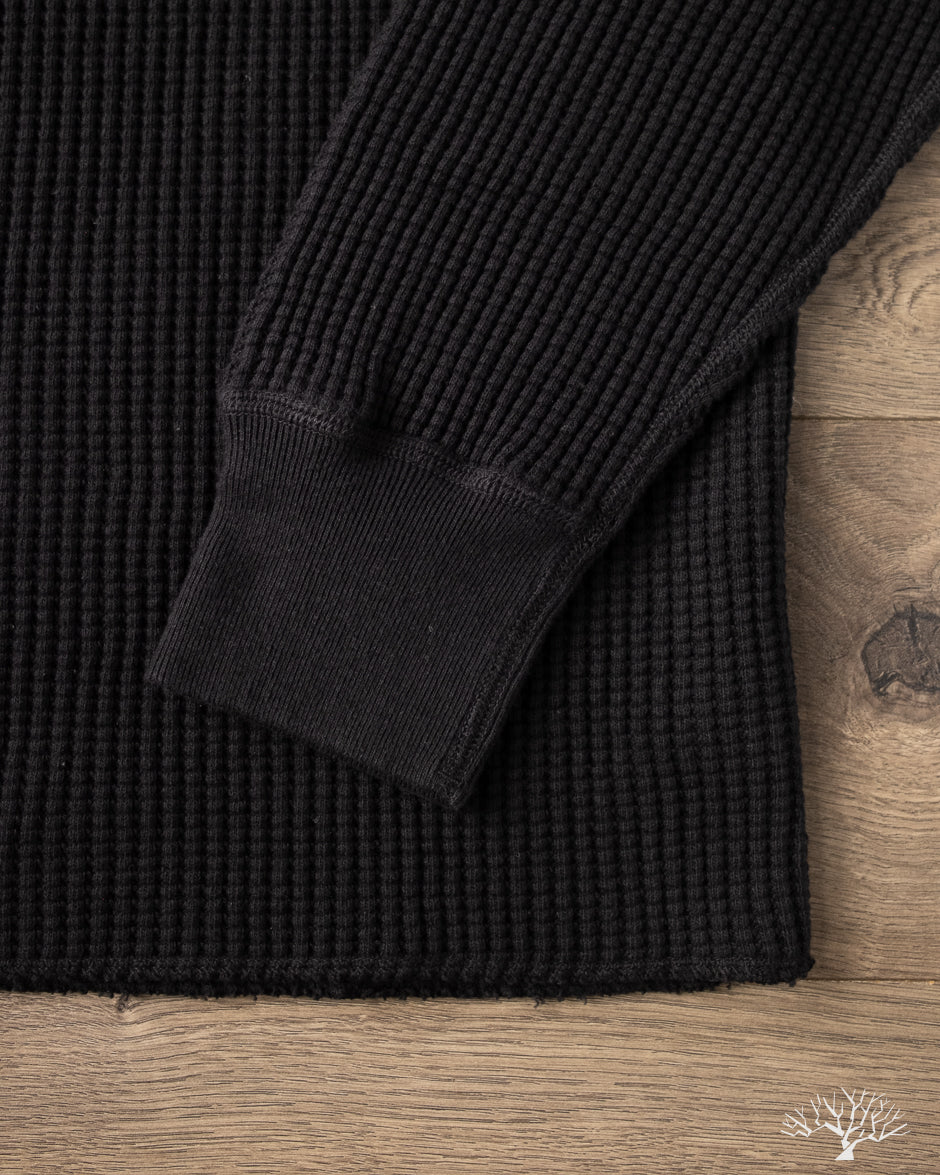 UES 60BW - Big Waffle T-Shirt - Black