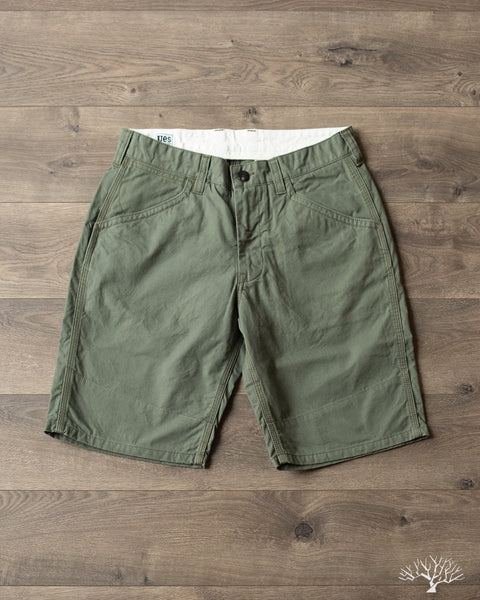 Duck Shorts Olive1