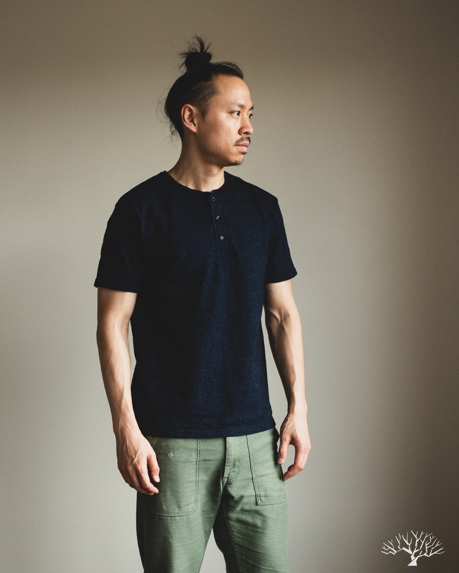 UES No. 7 Yarn-Dyed Indigo Henley T-Shirt