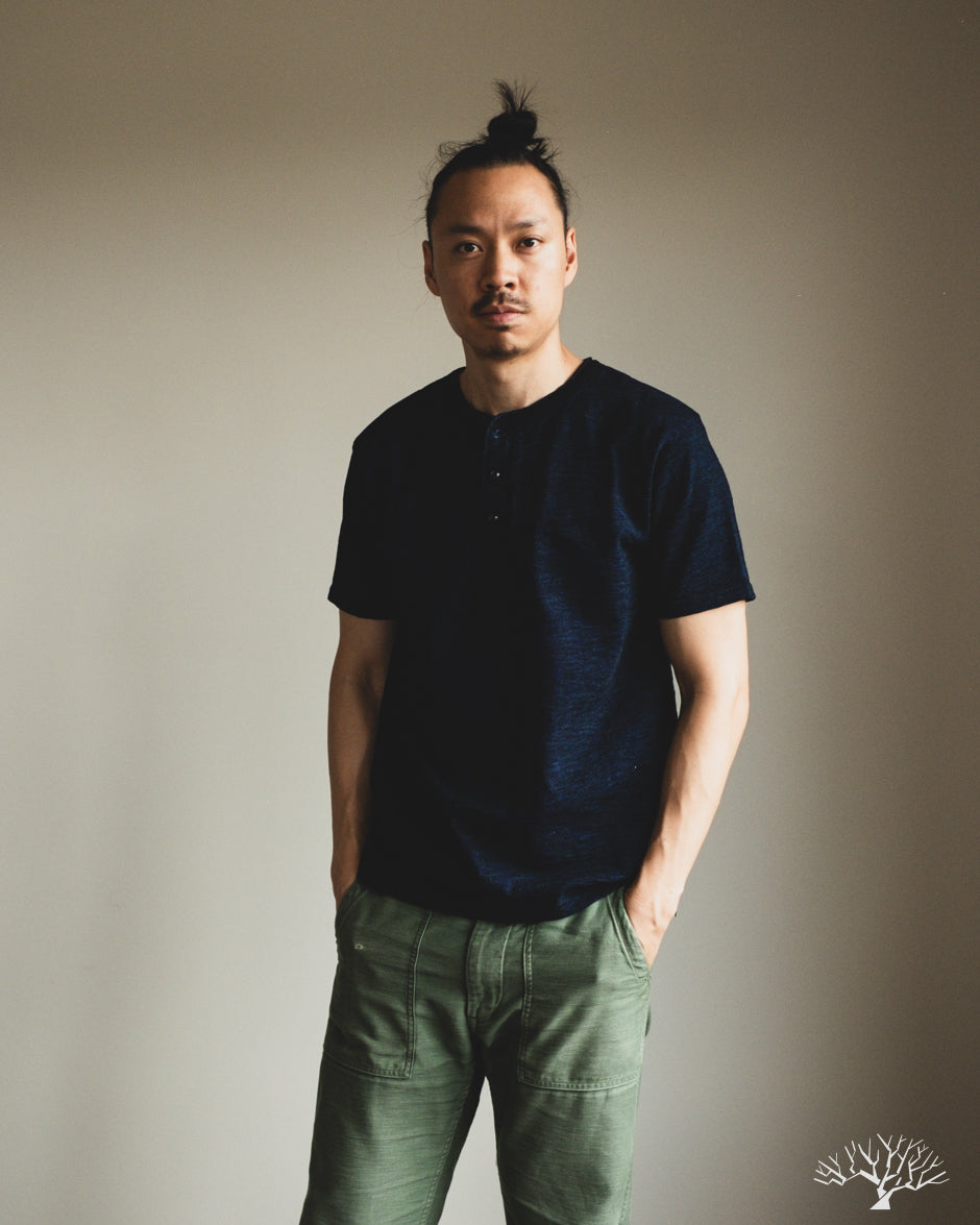 UES No. 7 Yarn-Dyed Indigo Henley T-Shirt