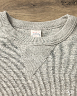 UES - Single Rib Knit V-Gusset Long Sleeve T-Shirt - Gray