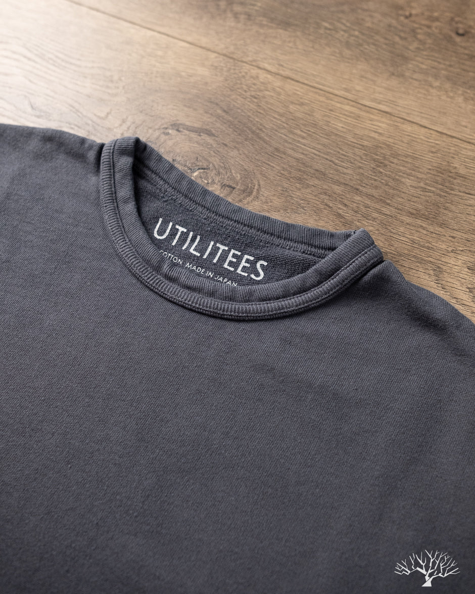 Utilitees UTIL-BT-CHA - 10oz Mini Fleece Crew Neck T-Shirt - Charcoal