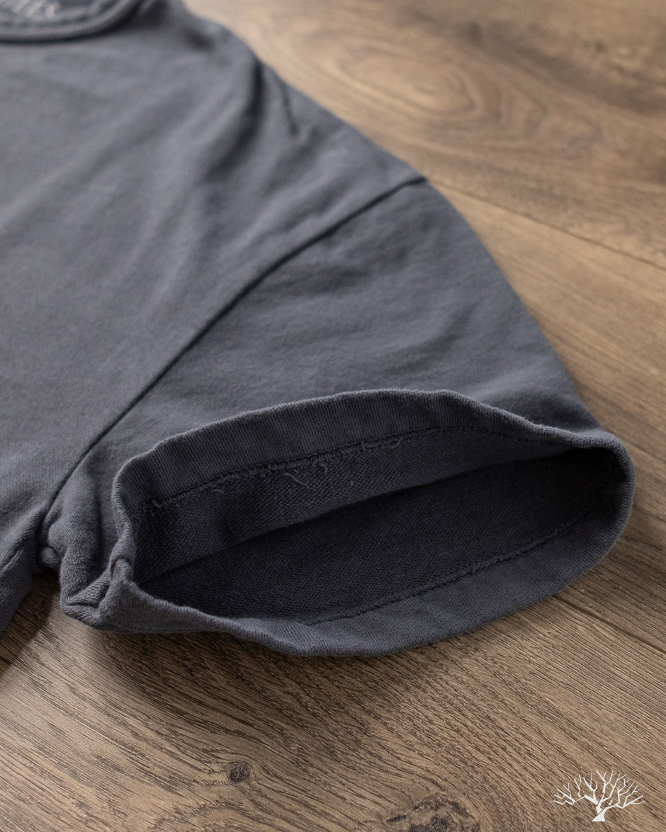 Utilitees UTIL-BT-CHA - 10oz Mini Fleece Crew Neck T-Shirt - Charcoal