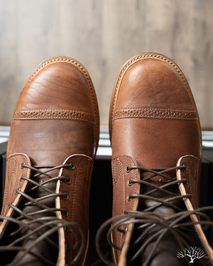Viberg Brown Horsebutt Bobcat Boot comes in a 1035 Last, Dove Tail heel and Natural Leather Sole